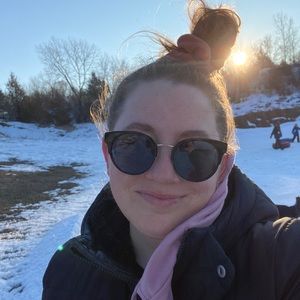 Meet your Posher, Christie